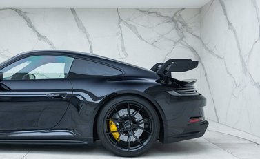 Porsche 911 GT3 (992) 26
