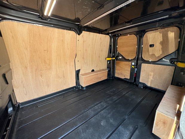 Ford Transit Custom SWB L1H1 Low Roof Limited 280 Air Con Alloys Sensors EURO 6 11