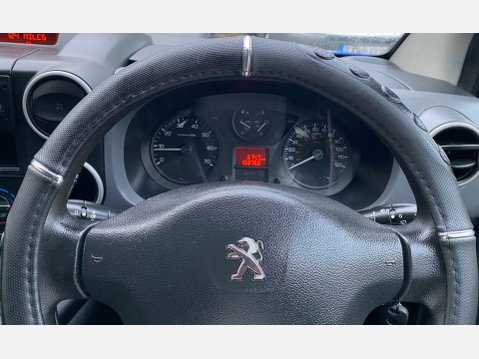 Peugeot Partner 1.6 BlueHDi 744 S Combi Van 6dr Diesel Manual L2 (113 g/km, 97.64 bhp) 40
