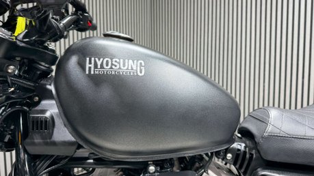 Hyosung GV AQUILA 2023 ONLY 506 MILES 125CC CRUISER BIKE LONG MOT 31