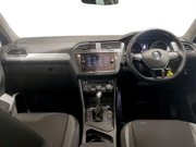 Volkswagen Tiguan 2.0 TDI SE Navigation SUV 5dr Diesel DSG Euro 6 (s/s) (150 ps) 19