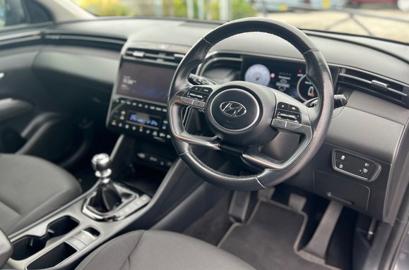 Hyundai TUCSON T-GDI PREMIUM 12