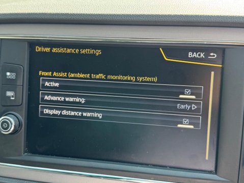 SEAT Leon 1.6 TDI SE Dynamic Technology Euro 6 (s/s) 5dr 11