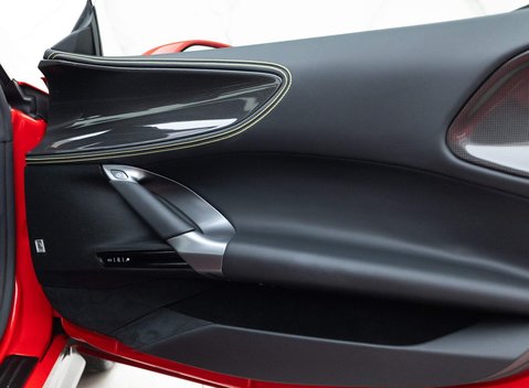 Ferrari SF90 Stradale 15