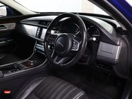 Jaguar XF D PORTFOLIO AWD 5