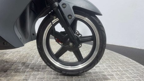 Sinnis Twist 2022 1K 50CC SCOOTER LEARNER BIKE NEW MOT SERVICED 23