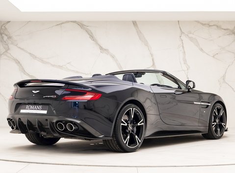 Aston Martin Vanquish S Volante 10