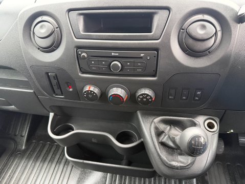 Renault Master 2.3 dCi ENERGY 35 Business Panel Van 5dr Diesel Manual FWD LWB High Roof Eu 32