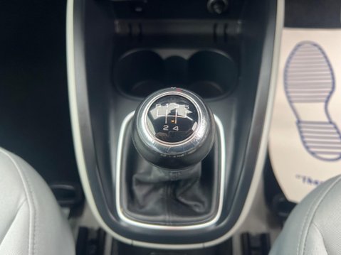 Audi A1 1.2 TFSI SE Euro 5 (s/s) 3dr 32