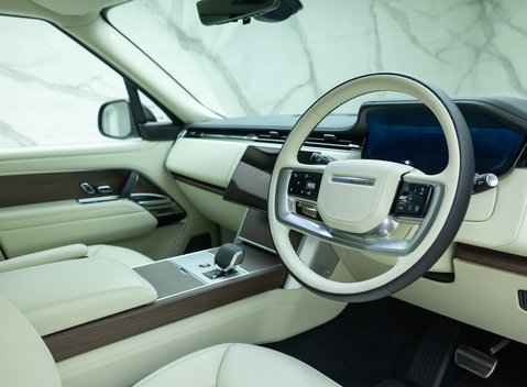 Land Rover Range Rover D350 AUTOBIOGRAPHY 10