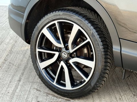 Nissan Qashqai 1.6 Qashqai Tekna dCi CVT 5dr 10