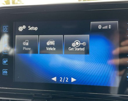 Toyota C-HR 1.8 C-HR Icon HEV CVT 5dr 38