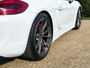 Porsche Cayman GT4 26