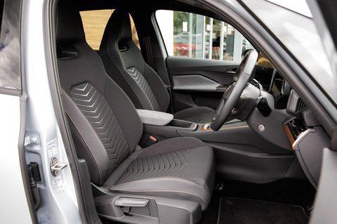 Cupra Born V2 42