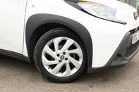 Toyota Aygo X VVT-I PURE 11