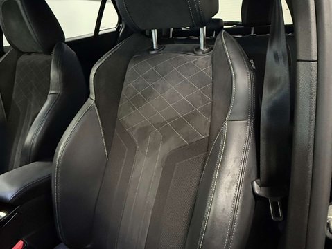 Peugeot 2008 1.2 2008 GT Premium PureTech S/S Auto 5dr 36