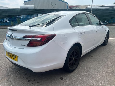 Vauxhall Insignia 2.0 CDTi ecoFLEX Design Euro 5 (s/s) 5dr 2