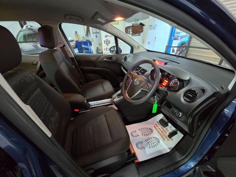 Vauxhall Meriva 1.7 CDTi Exclusiv Auto Euro 5 5dr 38