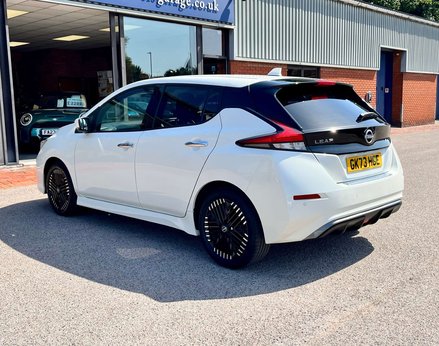 Nissan LEAF Leaf Tekna Electric 110kw, 39kwh (Automatic) 9
