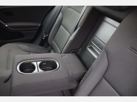 Volkswagen Golf 2.0 Golf SE Nav TDI BlueMotion Technology Semi-Auto 5dr 43