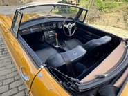 MG B ROADSTER 33