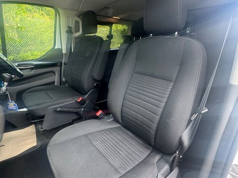 Ford Transit Custom 300 LIMITED DCIV ECOBLUE 13