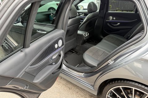 Mercedes-Benz E Class E 220 D AMG LINE NIGHT EDITION PREMIUM PLUS - 8 SERVICES RECORDED  29