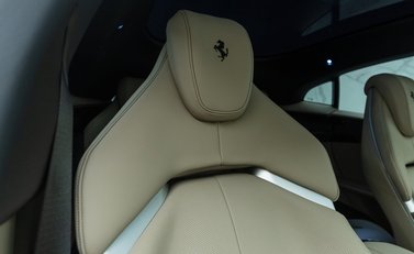 Ferrari Purosangue 16