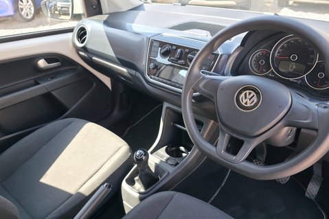 Volkswagen Up 1.0 MOVE UP LOOK! FULL SERVICE HISTORY! 6 SERVICES! 11