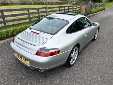 Porsche 911 CARRERA 14