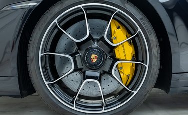 Porsche 911 Turbo S Cabriolet (992) 28