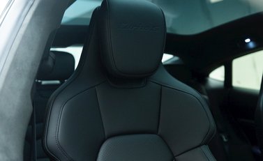 Porsche Taycan Turbo S 11