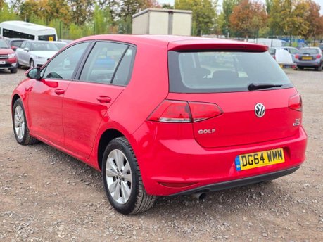 Volkswagen Golf 1.6 TDI BlueMotion Tech SE Hatchback 5dr Diesel DSG Euro 5 (s/s) (105 ps) 5