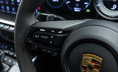 Porsche 911 Turbo S (992) Lightweight 32