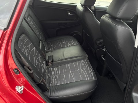 Kia Venga 1.6 3 Euro 6 (s/s) 5dr 14
