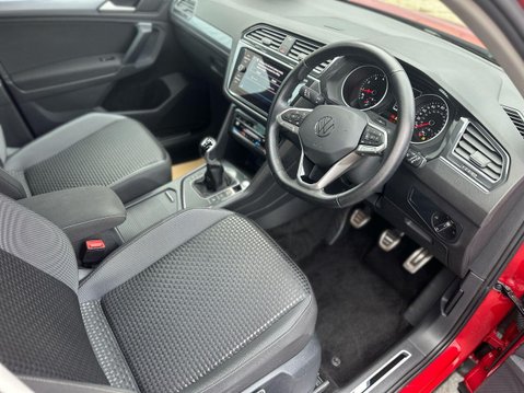 Volkswagen Tiguan 1.5 TSI Active SUV 5dr Petrol Manual Euro 6 (s/s) (130 ps) Bluetooth - Allo 35