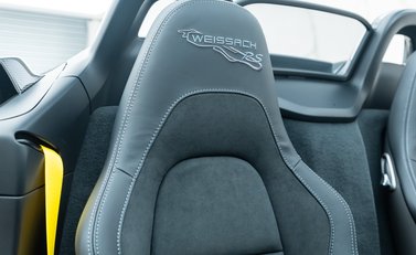 Porsche 718 SPYDER RS 15