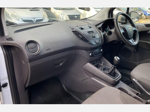 Ford Transit Courier 1.5 TDCi Panel Van 5dr Diesel Manual L1 Euro 6 (SLD) (75 ps) 33