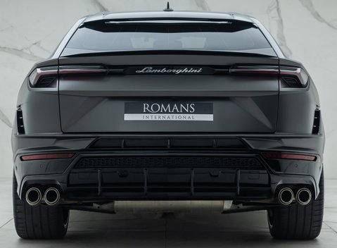 Lamborghini Urus S 8