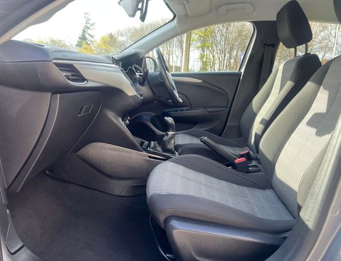 Vauxhall Corsa 1.2 Corsa SE 5dr 32