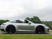 Porsche 911 Targa 4 GTS PDK 3