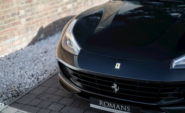Ferrari GTC4 Lusso 21