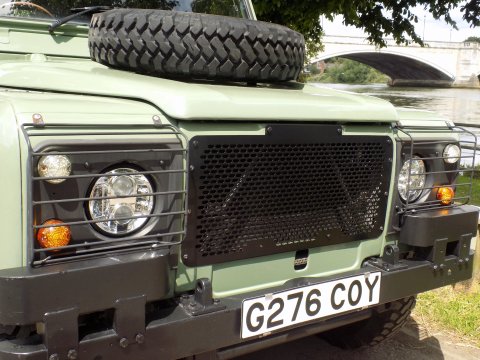 Land Rover Defender 110 2.5 Diesel 34