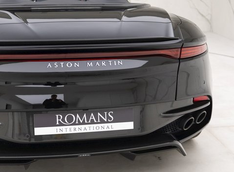 Aston Martin DBS Superleggera Volante 23