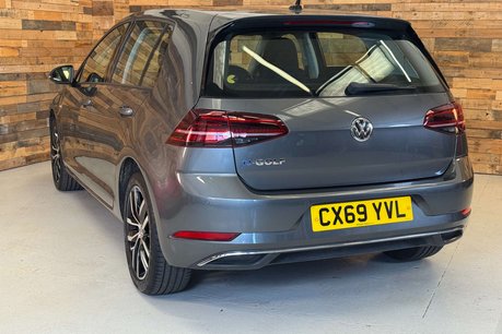 Volkswagen Golf 35.8kWh e-Golf Hatchback 5dr Electric Auto (136 ps) 10