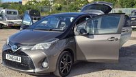 Toyota Yaris 1.5 VVT-h Design Hatchback 5dr Petrol Hybrid E-CVT Euro 6 (101 ps) 8