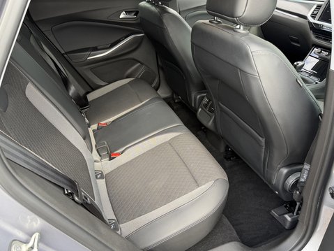 Vauxhall Grandland 1.2 Turbo GS Line 5dr 35