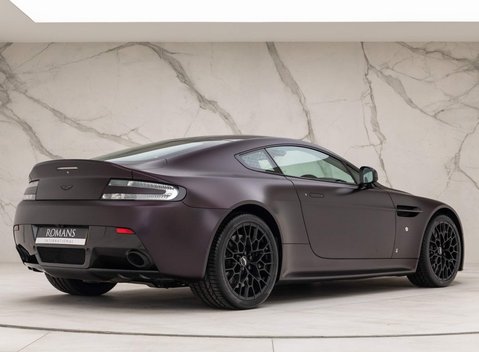Aston Martin Vantage S V12 20