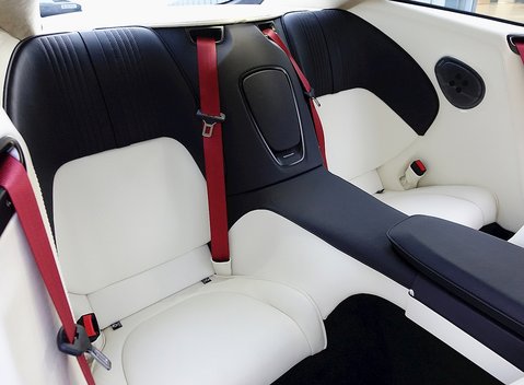 Aston Martin DB11 Launch Edition 19