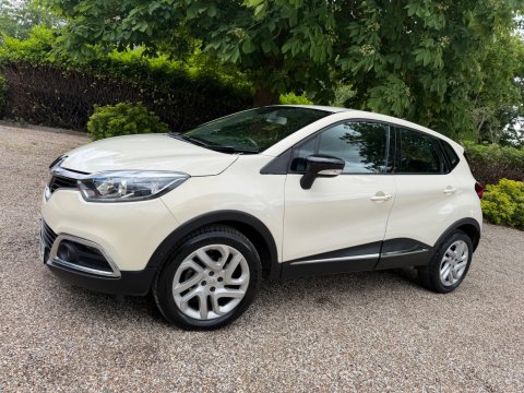 Renault Captur 1.2 TCe ENERGY Dynamique Nav Auto Euro 6 (s/s) 5dr 3